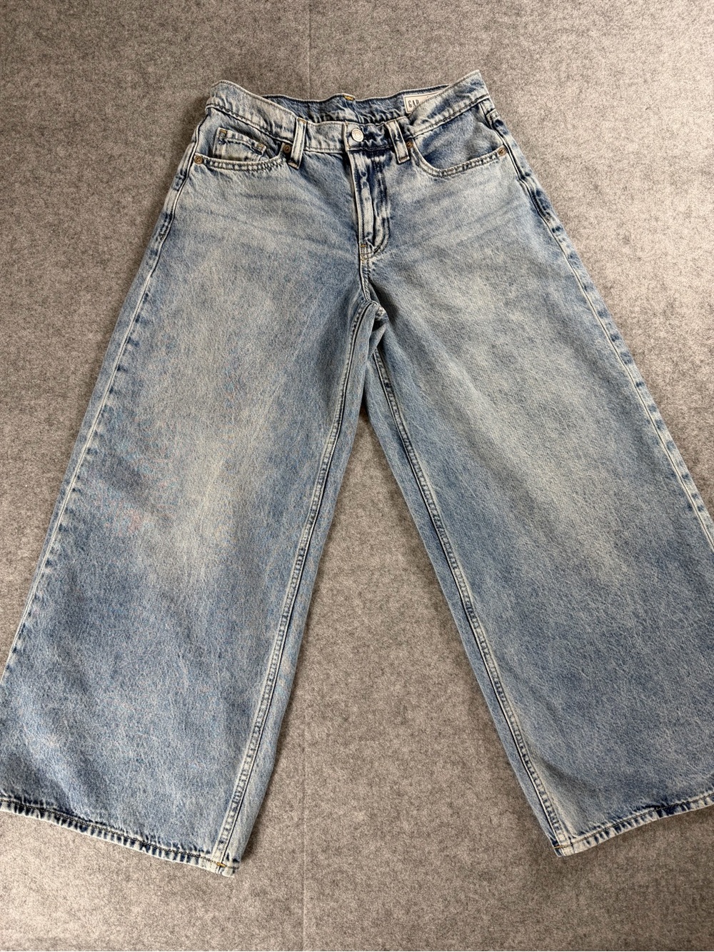 Size 25/0P GAP Baggy Low Rise Light Blue Wide-Leg Women's Jeans